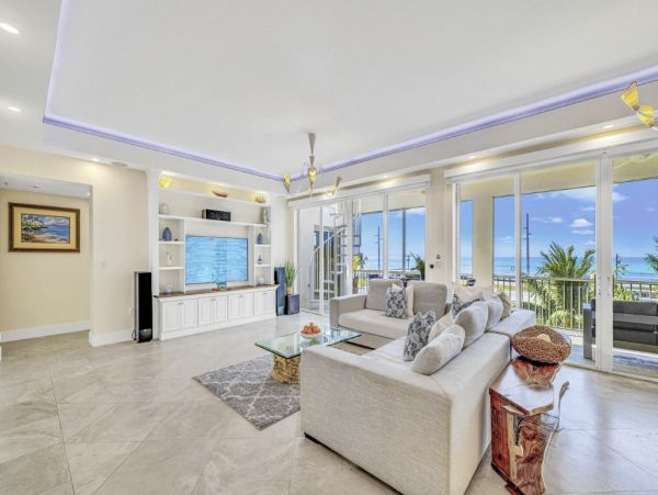Luxurious Penthouse with Ocean Views in Islamorada